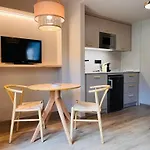 Boutique Mediodia Hotel