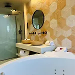 Boutique Mediodia 3*